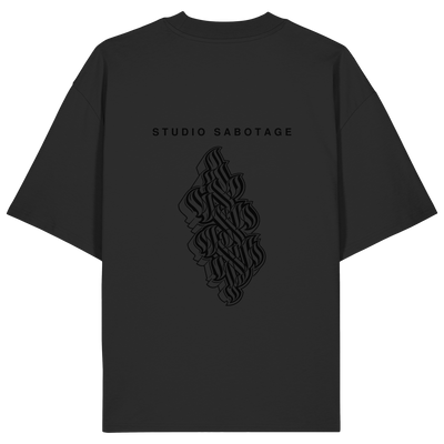 Studio Sabotage Organic Oversize Shirt, Rückansicht mit Wordmark und Brandmark