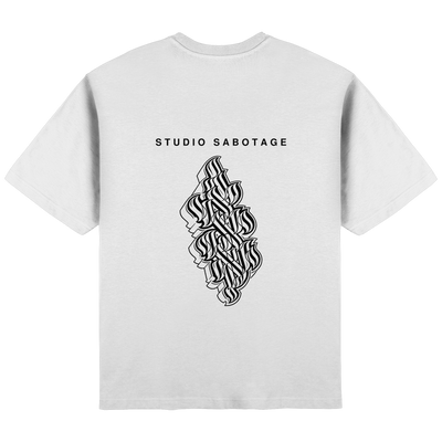 Studio Sabotage Streetwear Oversized T-Shirt, Rückansicht mit Wordmark und Brandmark